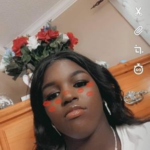 Meet your Posher, Antonious